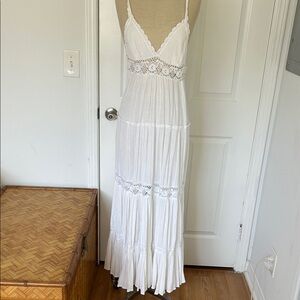 Elegant White Lace Maxi Dress